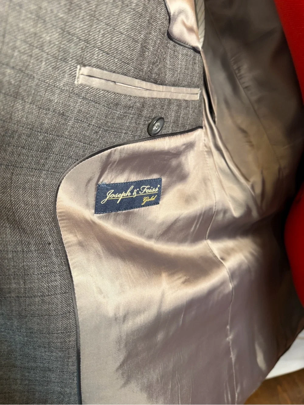 Joseph & Feiss Gold Gray Plaid Two-Button Sport Coat…44R